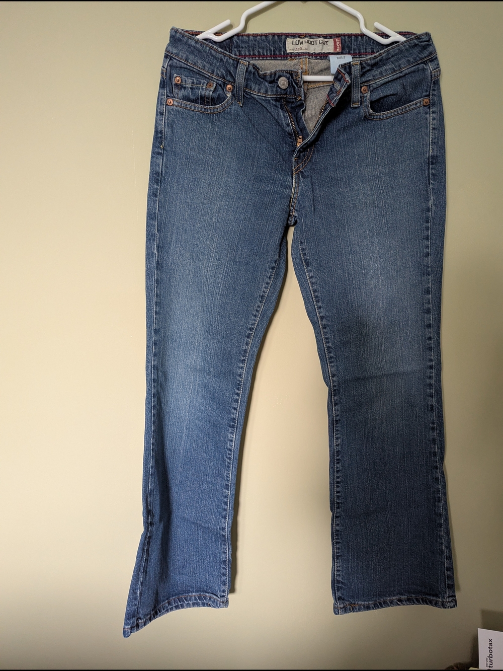 Levi's Women's Bootcut Jeans in Medium Blue Wash